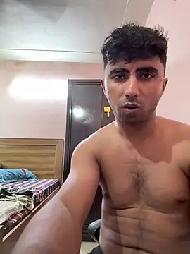 pradeep8704 online show from July 16, 2026, 4:42 am
