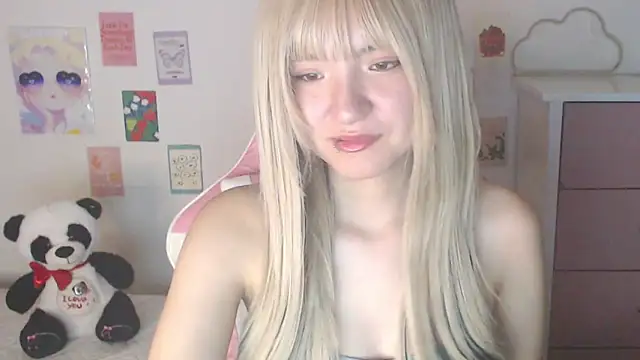 SweetSkyy  online show from March 8, 2026, 10:57 pm