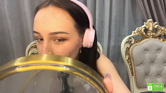 Snapshot of Sylynisem chatting on February 16, 2026, 7:12 pm Sylynisem online show from February 16, 2026, 7:12 pm