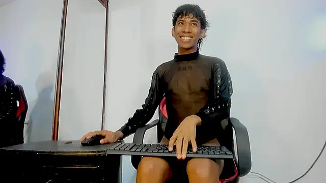 Snapshot of JERO_TEASE_S7S chatting on February 24, 2026, 7:37 pm JERO TEASE S7S online show from February 24, 2026, 7:37 pm