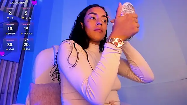 Snapshot of JazminRusso_ chatting on July 13, 2026, 4:34 am JazminRusso online show from July 13, 2026, 4:34 am