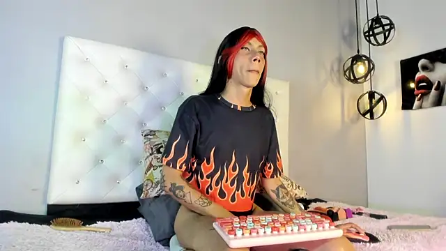 Snapshot of Rose_peterson_ chatting on March 3, 2026, 10:06 pm Rose peterson online show from March 3, 2026, 10:06 pm