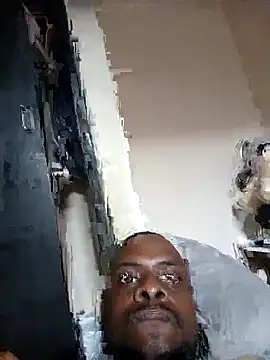 Tuverdugo12 online show from April 15, 2026, 8:31 pm