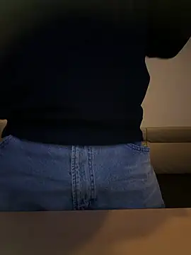 yuuuuusuke00 online show from February 2, 2026, 1:04 am