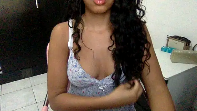 BaddieGirl199 online show from April 14, 2026, 8:14 pm