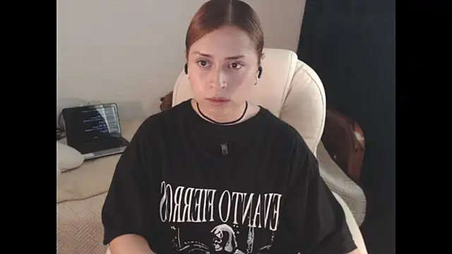 Snapshot of Lametaleralatina chatting on February 2, 2026, 1:32 pm Lametaleralatina online show from February 2, 2026, 1:32 pm