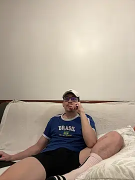 hungtwinkBR online show from June 24, 2026, 1:48 am