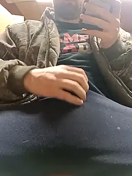 Snapshot of KrazyNutz420 chatting on February 1, 2026, 6:44 am KrazyNutz420 online show from February 1, 2026, 6:44 am