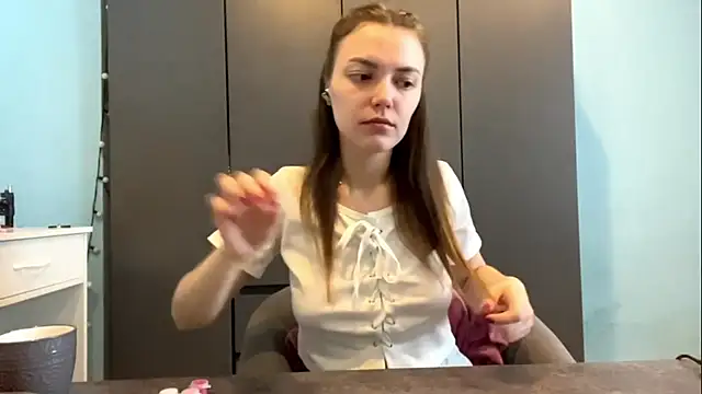 AndreeMerryman online show from February 6, 2026, 1:12 am