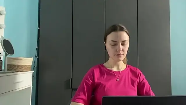 AndreeMerryman online show from February 13, 2026, 2:11 am