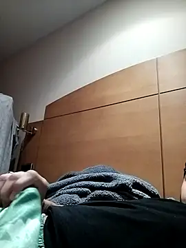 mineiropausudo20 online show from February 4, 2026, 9:37 am