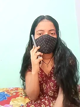 18 year old girl online show from April 12, 2026, 3:21 am