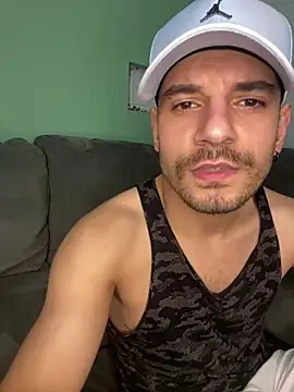 Snapshot of alessand180521 chatting on February 8, 2026, 5:54 pm alessand180521 online show from February 8, 2026, 5:54 pm