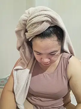 Zyramae 25 online show from March 16, 2026, 2:08 am