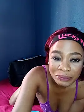 Amarcreamxx online show from February 1, 2026, 11:41 am