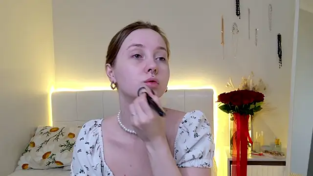 CandiceKingzzz online show from February 15, 2026, 11:31 am