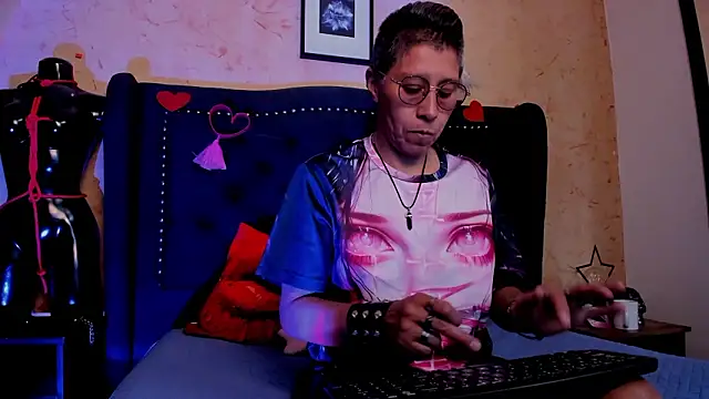 Snapshot of Kali_Panther chatting on February 28, 2026, 7:35 pm Kali Panther online show from February 28, 2026, 7:35 pm