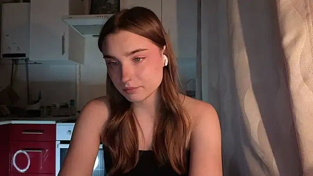 Snapshot of LissaBliss chatting on May 15, 2026, 4:16 pm LissaBliss online show from May 15, 2026, 4:16 pm