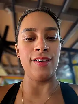 Snapshot of LunaHeat chatting on February 17, 2026, 2:47 pm LunaHeat online show from February 17, 2026, 2:47 pm