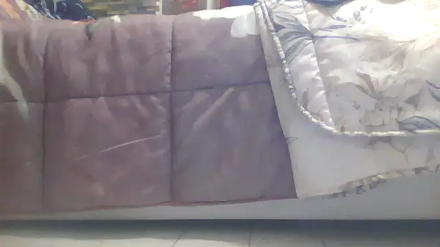 Snapshot of Luanatrav1 chatting on February 16, 2026, 8:57 am Luanatrav1 online show from February 16, 2026, 8:57 am