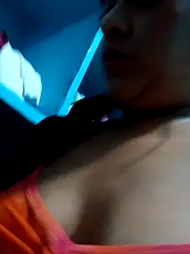 Snapshot of SabrinaColin chatting on June 14, 2026, 9:49 pm SabrinaColin online show from June 14, 2026, 9:49 pm