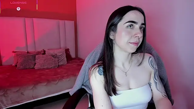 Luna tagliaferri online show from April 8, 2026, 4:52 pm