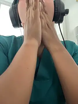 Noa Harper- online show from April 9, 2026, 8:59 pm