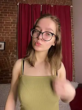 MyKittySayMeow online show from March 7, 2026, 9:42 pm