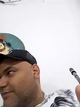 Snapshot of wessAndSandri chatting on February 19, 2026, 7:55 pm wessAndSandri online show from February 19, 2026, 7:55 pm