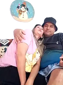 Snapshot of wessAndSandri chatting on February 28, 2026, 10:20 pm wessAndSandri online show from February 28, 2026, 10:20 pm