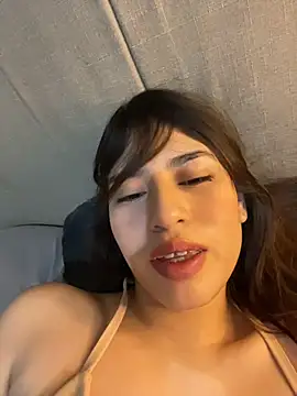 Snapshot of romyamo chatting on March 1, 2026, 4:18 pm romyamo online show from March 1, 2026, 4:18 pm