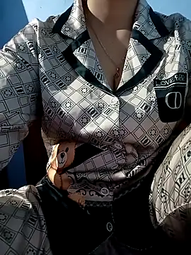 Snapshot of Tulip_ii chatting on February 16, 2026, 5:06 am Tulip ii online show from February 16, 2026, 5:06 am