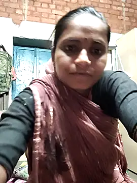 Snapshot of Gungun_thakur chatting on July 10, 2026, 3:34 pm Gungun thakur online show from July 10, 2026, 3:34 pm