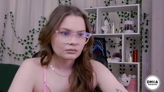 Snapshot of Kate_mermaid chatting on February 7, 2026, 1:35 am Kate mermaid online show from February 7, 2026, 1:35 am