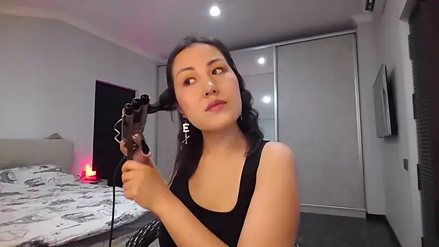 EllieSoft online show from April 14, 2026, 7:35 am