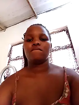 Snapshot of minniemoreee chatting on February 12, 2026, 4:45 am minniemoreee online show from February 12, 2026, 4:45 am