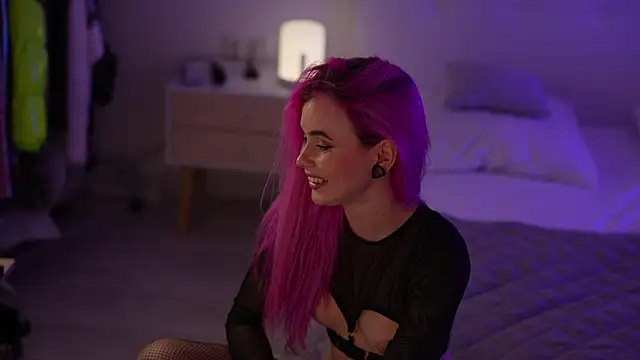 Snapshot of Sarah_Pink chatting on March 1, 2025, 5:27 pm Sarah Pink online show from March 1, 2025, 5:27 pm