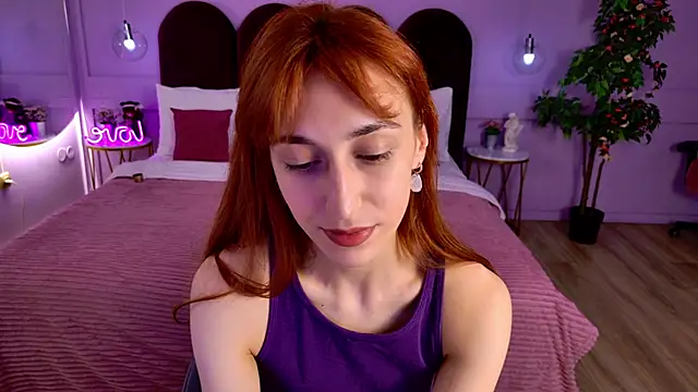 LeyaAtwood online show from May 20, 2026, 4:04 pm