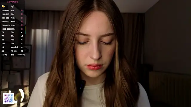 LeanneDinkle online show from March 28, 2026, 4:13 am