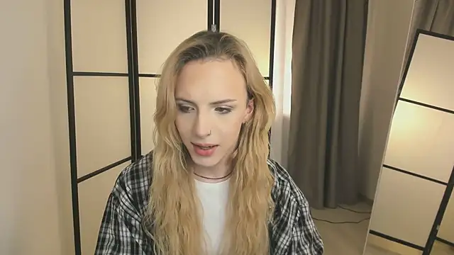 Tiffany  King online show from March 14, 2026, 8:26 pm