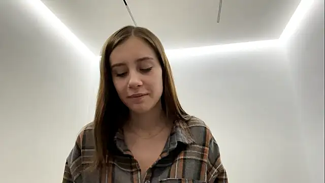 Snapshot of SofiaBlumer chatting on February 10, 2026, 3:22 pm SofiaBlumer online show from February 10, 2026, 3:22 pm