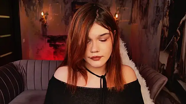 Snapshot of EllieFoxy chatting on March 3, 2026, 10:50 pm EllieFoxy online show from March 3, 2026, 10:50 pm