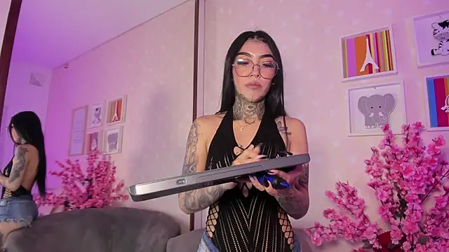 Ashley Blum  online show from March 15, 2026, 12:01 pm