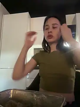 Just-Lilly online show from February 23, 2026, 1:01 pm