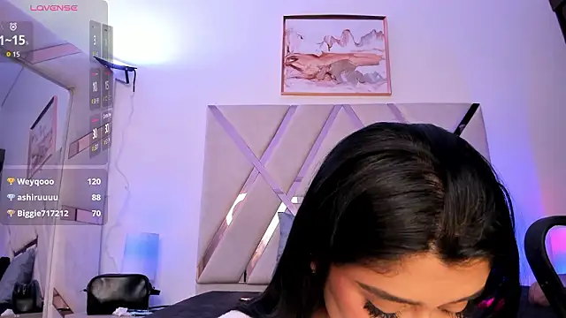 Lucia velez online show from February 15, 2026, 7:51 am