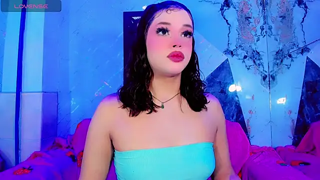 Cute roxxxy online show from February 19, 2026, 12:35 pm