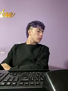 AlexanderCollman2 online show from February 13, 2026, 4:23 am