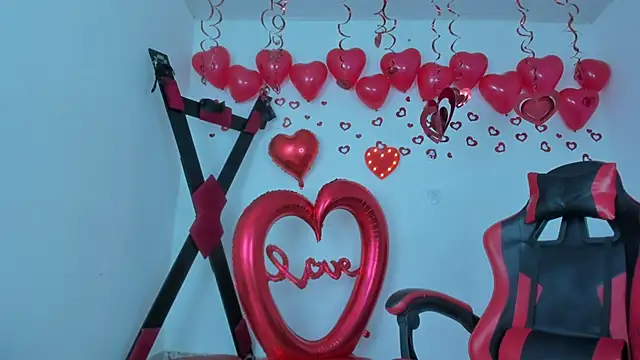 Snapshot of Steven_and_Camilo18 chatting on February 12, 2026, 11:43 am Steven and Camilo18 online show from February 12, 2026, 11:43 am