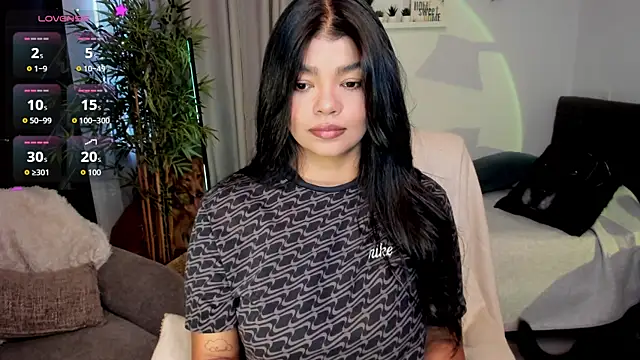 Snapshot of moonhelen chatting on July 21, 2026, 10:00 pm moonhelen online show from July 21, 2026, 10:00 pm