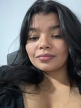 Snapshot of moonhelen chatting on March 2, 2026, 7:26 am moonhelen online show from March 2, 2026, 7:26 am